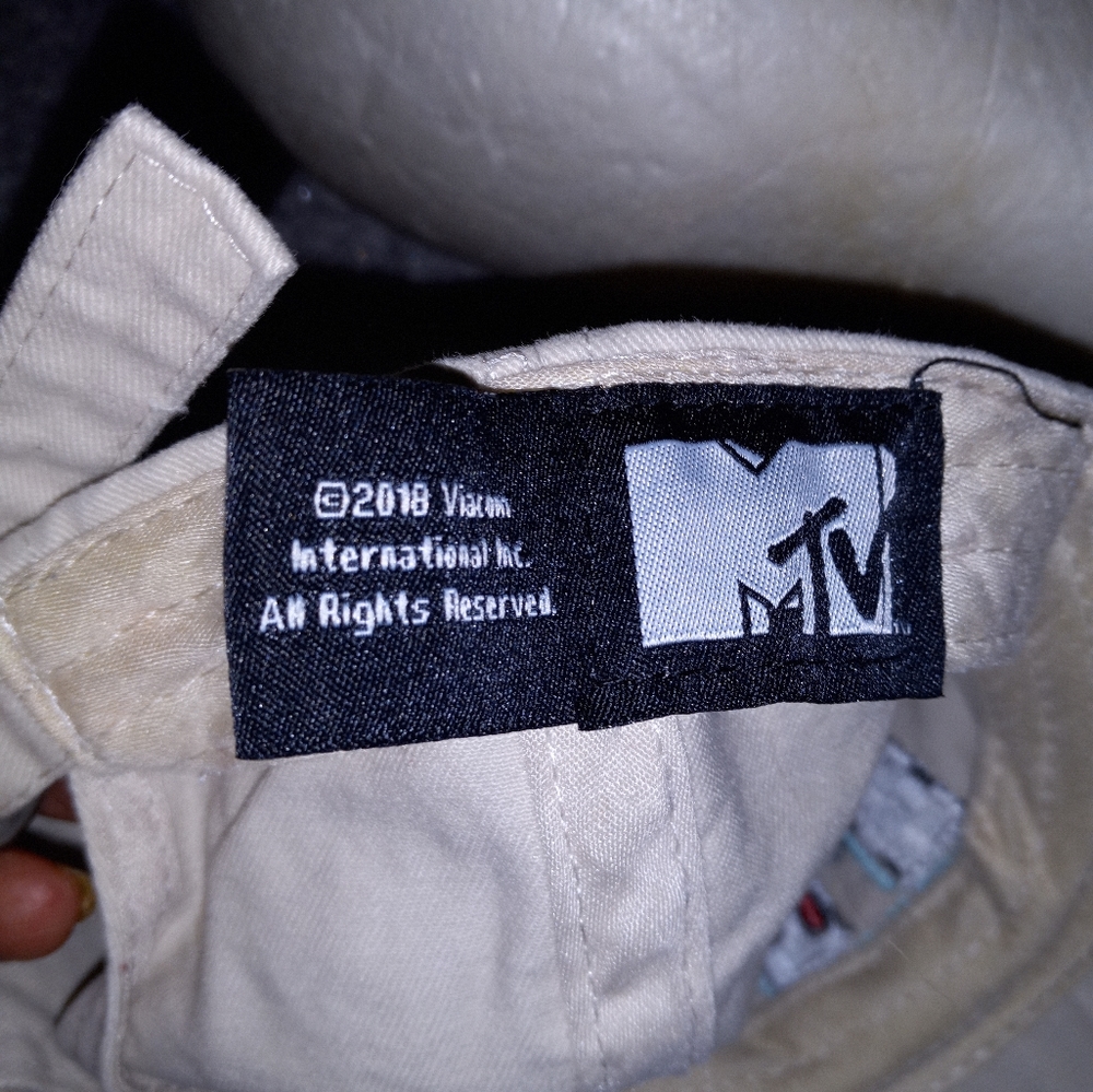Embroidered MTV hat - Picture 4 of 5